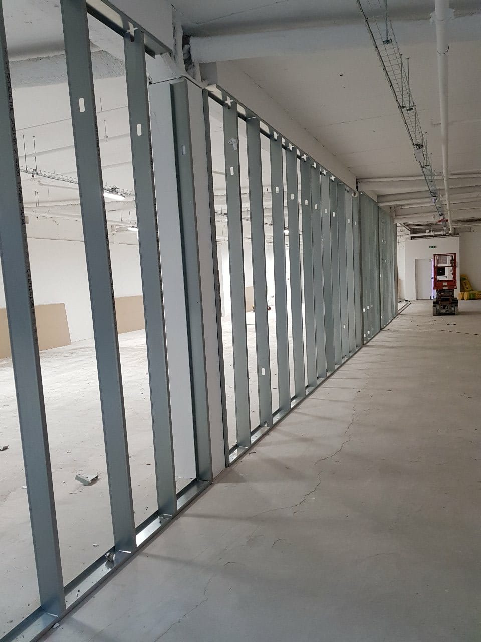 Steel Partitioning & Mesh Enclosures